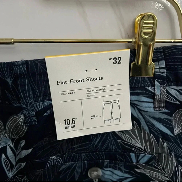 Flat-Front Shorts Linden Stretch Size W 32 Navy Floral 10.5" Inseam Goodfellow - Picture 7 of 7